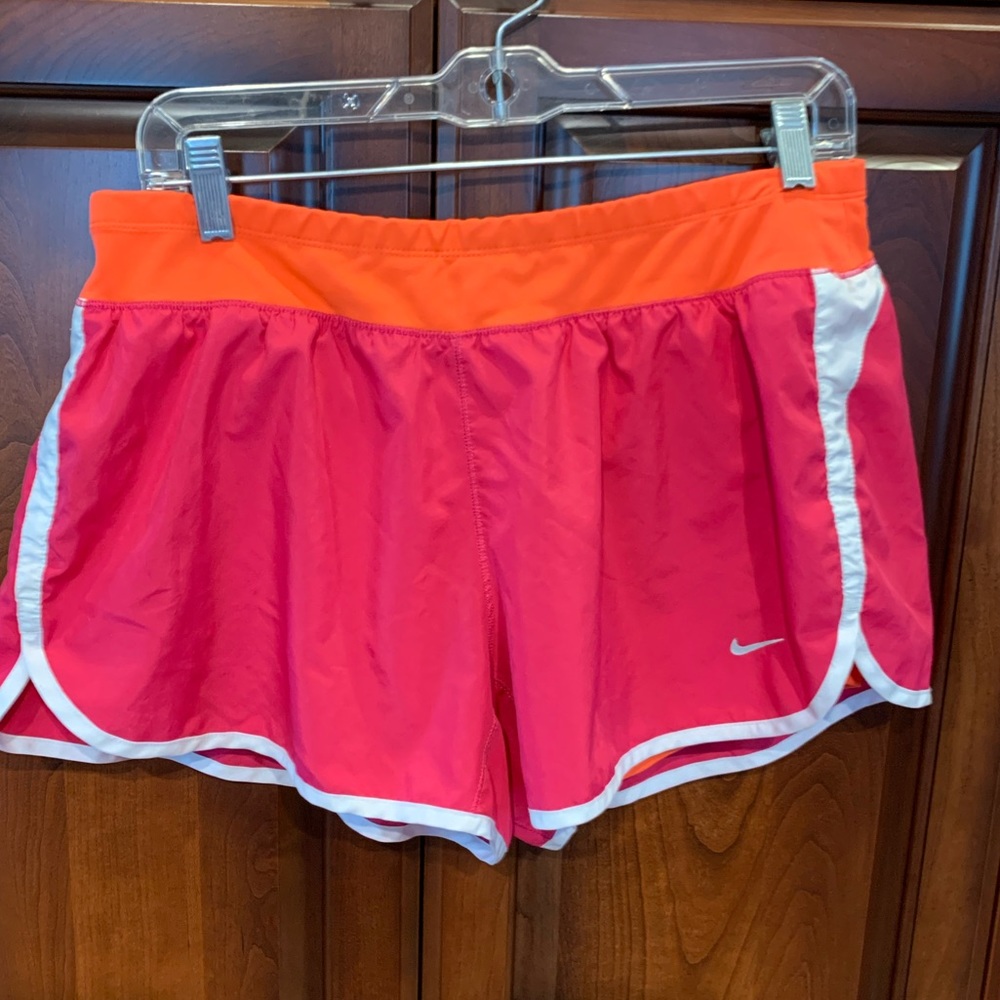 ❤️FINAL SALE PRICE❤️ Nike jogging short large bright pink w/built-in biker short